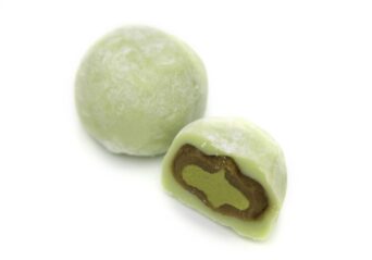 クリーム大福 抹茶 上品な抹茶の香りと、ふんわりなめらか抹茶クリームのハーモニーは、まさに食べるお茶です。